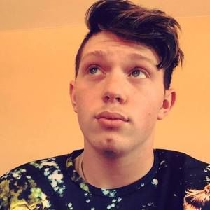 Meet your Posher, Johnathan